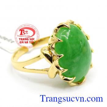 Đá ngọc bích thiên nhiên,màu xanh của lá non tinh khiết