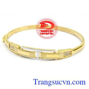 Chiếc vòng xinh xắn tôn nên vẻ đẹp của đôi bàn tay. Vòng tay nữ sang trọng