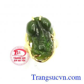 Nhẫn Tỳ Hưu nữ mệnh Hỏa với đường nét chế tác tinh xảo trang nhã phù hợp với mọi lứa tuổi và phong cách