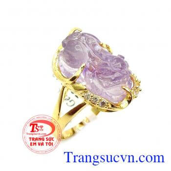 Nhẫn Tỳ Hưu phong thủy tài lộc dành cho phái đẹp, Nhẫn đá Thạch Anh tím thiên nhiên bọc vàng chất lượng cao bảo hành toàn quốc