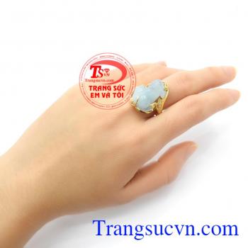 Nhẫn vàng màu tinh tế gắn tỳ hưu đá thiên nhiên, mang lại may mắn và hộ mệnh, Nhẫn nữ vàng tây dành cho phái đẹp