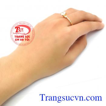 Nhẫn nữ sang trọng