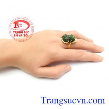 Nhẫn nữ Tỳ Hưu phát tài phát lộc