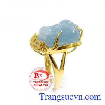 Nhẫn Tỳ Hưu ngọc Aquamarine bọc vàng chất lượng