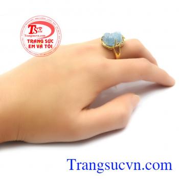 Nhẫn vàng màu tinh tế gắn tỳ hưu đá thiên nhiên, mang lại may mắn và hộ mệnh, Nhẫn nữ vàng tây dành cho phái đẹp