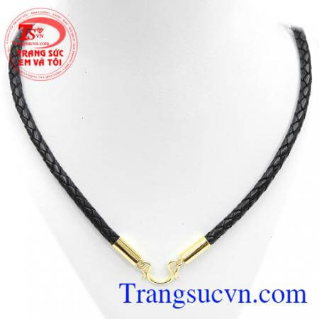 Dây da bọc vàng mạnh mẽ đang là xu hướng được giới trẻ ưa thích bởi sự trẻ trung năng động của sản phẩm mang lại