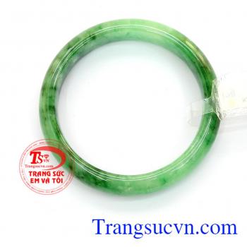 Vòng Ngọc Phỉ Thúy Mệnh Hỏa phù hợp cho bạn gái mệnh hỏa