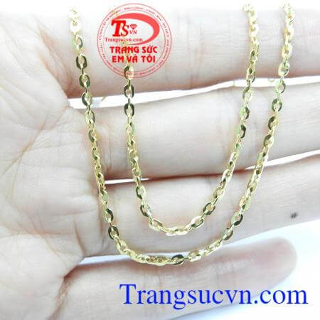 Dây chuyền vàng đẹp, Dây chuyền vàng bền đẹp, bảo hành uy tín trên toàn quốc.Sản phẩm được thiết kế đơn giản trang nhã, người đeo có thể kết hợp mặt dây theo sở thích của mình.