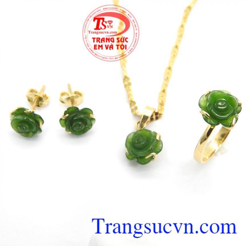 Bộ trang sức hoa hồng Nephrite