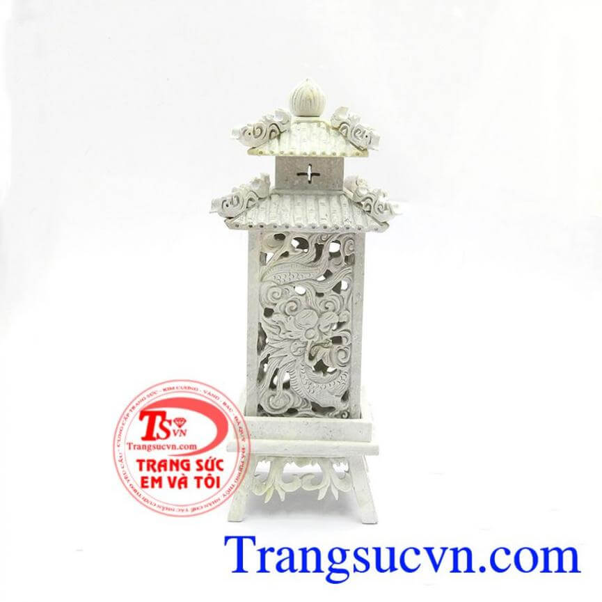 Tháp Rồng Đá Thiên Nhiên