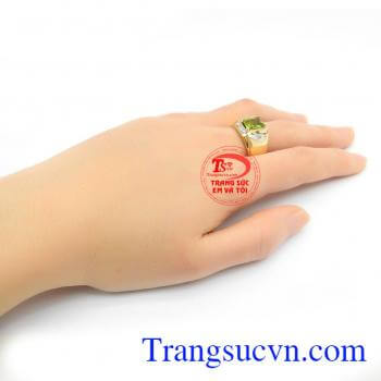 Nhẫn nam tinh tế hộ mệnh Hỏa chất lượng đảm bảo, nhẫn nam vàng tây đá quý, có giấy kiểm định đá quý và vàng, Khách hàng ưa chuộng và bình chọn nhiều năm, giao nhẫn toàn quốc.