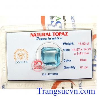 Viên đá topaz hình vuông