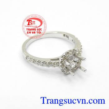 Vỏ nhẫn vàng trắng kim cương thiên nhiên đẹp. Vỏ Nhẫn Nữ Kim Cương Vàng trắng