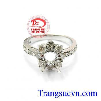 Vỏ Nhẫn Kim Cương Đẳng Cấp cho phái đẹp chất lượng cao.