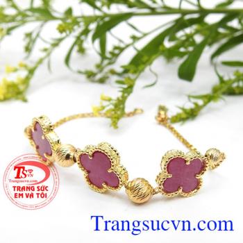 Bảo hành 6 tháng, giao hàng nhanh trên toàn quốc. Lắc tay cỏ may mắn
