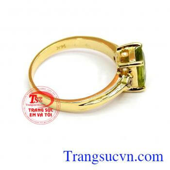 Nhẫn Peridot được khách hàng bình chọn nhiều năm uy tín trên thị trường trong và ngoài nước