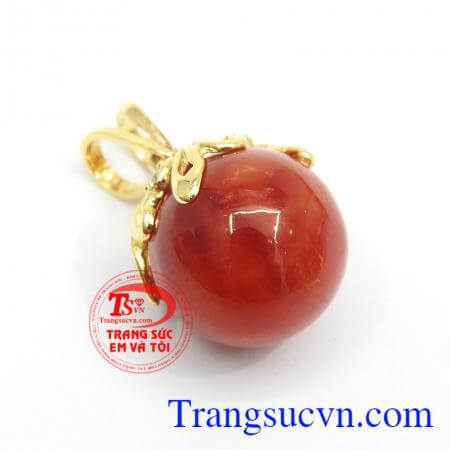 Sản phẩm được bọc vàng và đính đá tinh tế,Mặt dây chuyền ngọc Nephrite