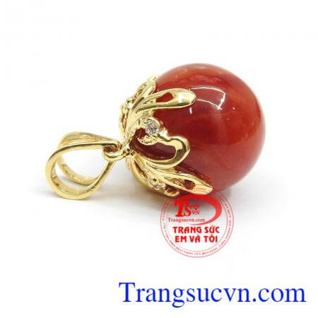 Mặt dây chuyền ngọc Nephrite là sản phẩm mặt dây chuyền sang trọng, quý phái tông nên vẻ đẹp của người phụ nữ,Mặt dây chuyền ngọc Nephrite