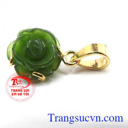 sản phẩm tôn nên vẻ đẹp của phái nữ,Mặt dây hoa hồng xanh