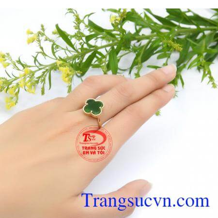 Thích hợp làm quà tặng cho người thân và bạn bè,Bộ trang sức cỏ 4 lá