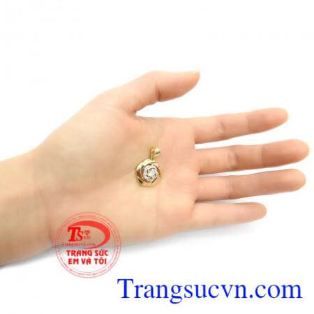 Mặt dây mẫu mã hợp thời trang dễ dàng kết hợp với nhiều loại kiểu dáng dây chuyền khác nhau,Mặt Dây Chuyền Đẳng Cấp Phái Đẹp