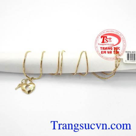 Bộ Dây Chuyền Chìa Khóa Trái Tim là sự kết hợp giữa dây chuyền vàng Ý và mặt dây Hàn Quốc,Bộ Dây Chuyền Chìa Khóa Trái Tim