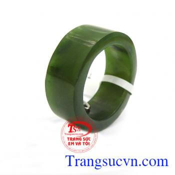 Nhẫn ngọc Nephrite cao cấp