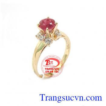 Nhẫn nữ Ruby may mắn