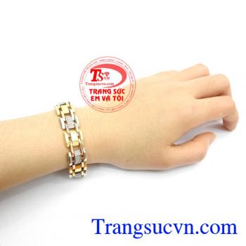 Dễ dàng kết hợp với nhiều phong cách thời trang khác nhau. Lắc Nam Nhập Ý Sang Trọng