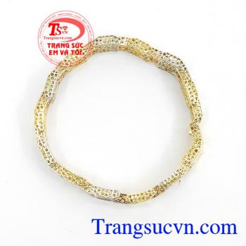 Lắc Nam Nhập Ý Sang Trọng nhập khẩu nguyên chiếc từ Italy bằng vàng 18k bền đẹp, chất lượng. 