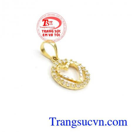 Mặt Dây Chuyền Nữ Tươi Đẹp chế tác bằng công nghệ cao mang đến đường nét sắc sảo chi tiết cho sản phẩm sẽ mang lại sự hài lòng cho phái đẹp,Mặt Dây Chuyền Nữ Tươi Đẹp