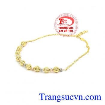 Lắc Chân Vàng Nhập Ý Đẹp kiểu dáng mới lạ trang nhã cho bạn gái,với thiết kế mới lạ sẽ tạo nên nét riêng trong phong cách của bạn.