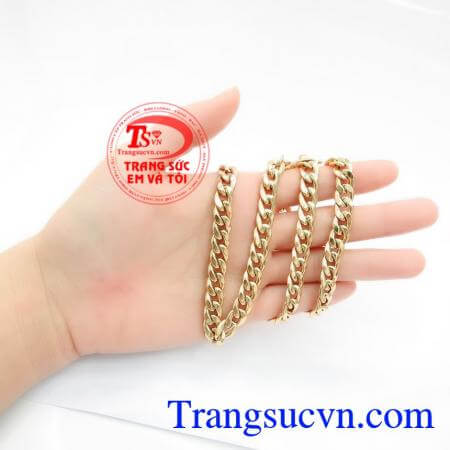 Dễ dàng kết hợp với nhiều kiểu mặt dây khác nhau. Dây Chuyền Vàng Nam Cá Tính