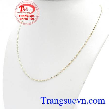Dây Chuyền Vàng Ý Độc Đáo xuất xứ Italy chế tác công nghệ cao, đường nét tinh xảo, phù hợp nhiều loại mặt dây chuyền khác nhau, là món quà tuyệt vời dành tặng người bạn yêu thương.
