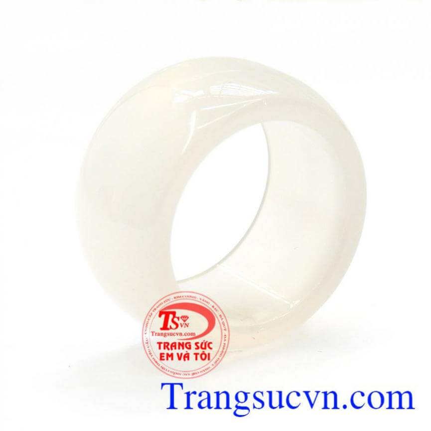 Nhẫn ngọc mã não trắng bản to