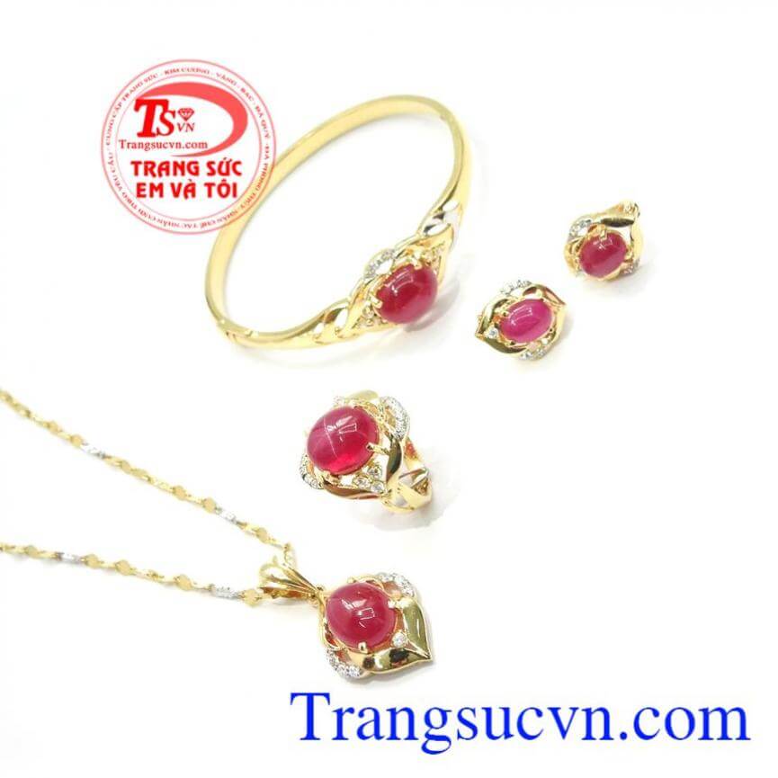 Bộ Trang Sức Ruby Sao Sáng