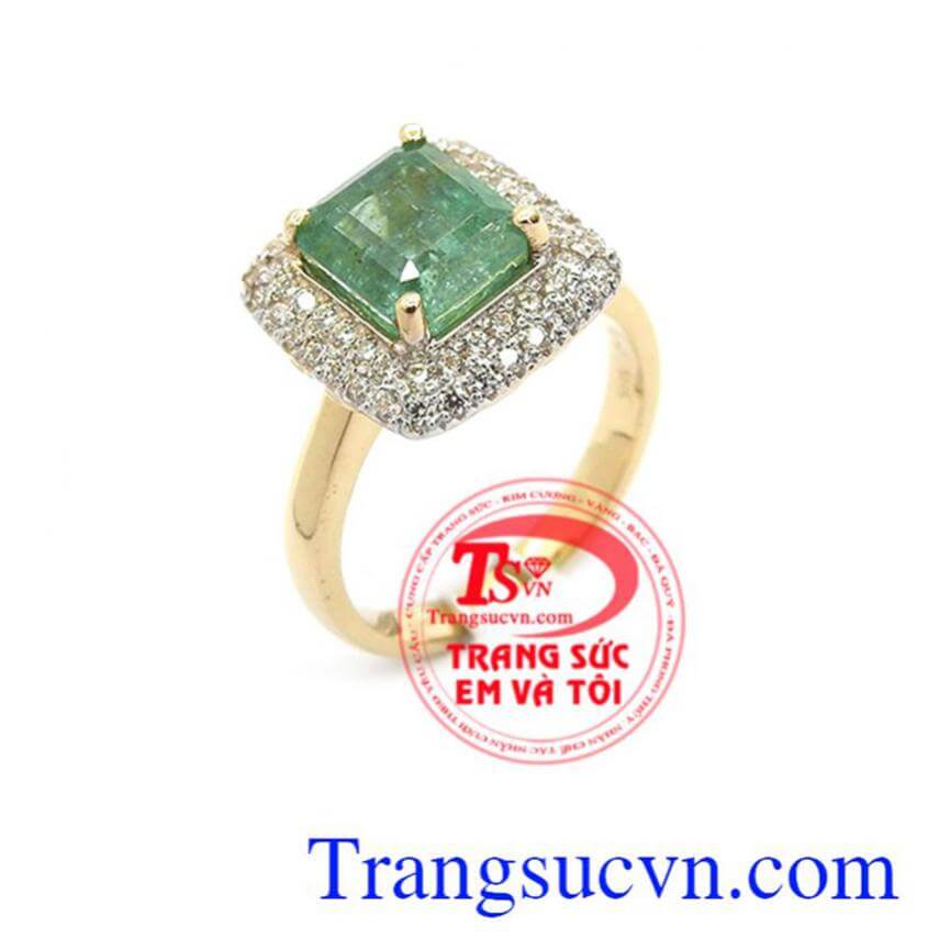 Nhẫn nữ gắn đá ngọc lục bảo đẹp