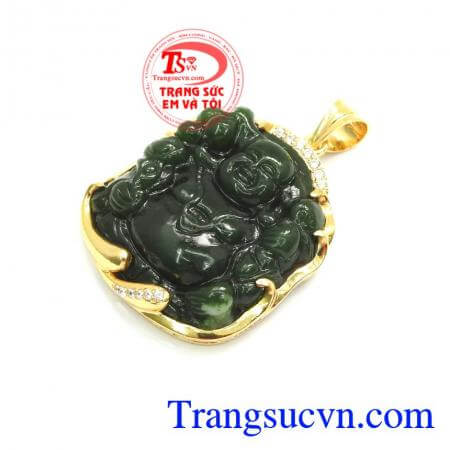 Mặt dây hình Di Lặc là biểu tượng cho hạnh phúc và thịnh vượng