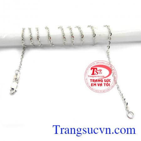 Công ty trang sức em và tôi chuyên cung cấp các sản phẩm vàng, bạc, đá quý, đá phong thủy, có giấy kiểm định.