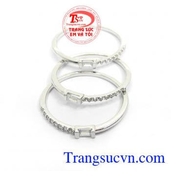Nhẫn Nữ Vàng Trắng Nhập Khẩu Phong Cách là món quà được ưa chuộng dành tặng một nửa yêu thương trong các dịp ý nghĩa