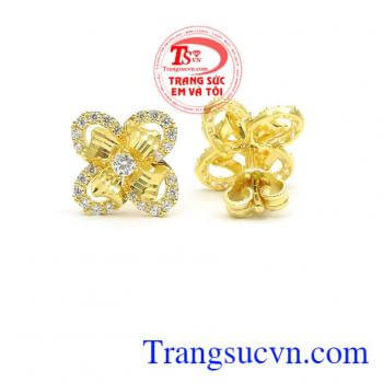 Hoa tai may mắn  là món quá ý nghĩa dành tặng phái nữ, bảo hành 6 tháng, giao hàng nhanh trên toàn quốc.