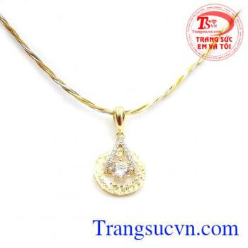 Công ty trang sức em và tôi chuyên cung cấp các sản phẩm đá quý, đá phong thủy, vàng, bạc, ngọc trai,Mặt dây vàng xinh xắn