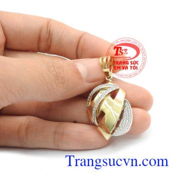 Mặt dây chuyền vàng sang trọng