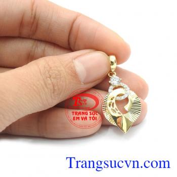 Mặt dây vàng đẹp quý phái