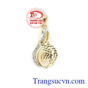 Mặt dây đẹp thanh lịch được sản xuất theo công nghệ mới của Hàn Quốc, kiểu dáng mới sang trọng, trẻ trung, tinh tế,Mặt dây đẹp thanh lịch