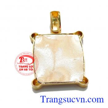 Mặt dây nam quyền lực