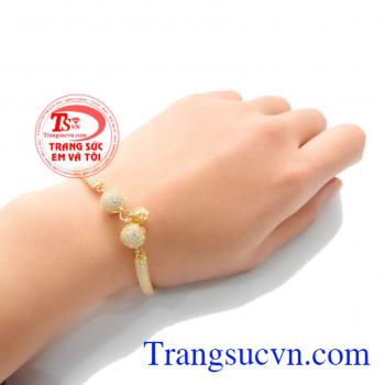 Sản phẩm bảo hành uy tín lâu dài. Lắc tay kiều diễm.