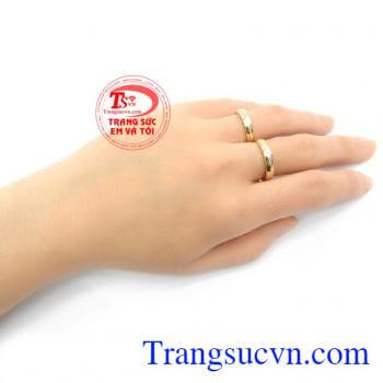 Nhẫn cưới vàng vàng tây đẹp sang trọng kinh tế cho đôi bạn trẻ