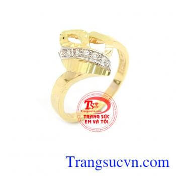 Nhẫn nữ đẹp tinh tế là sản phẩm nhẫn nữ đẹp, thiết kế trẻ trung, sang trọng mang đến vẻ đẹp cho phái nữ