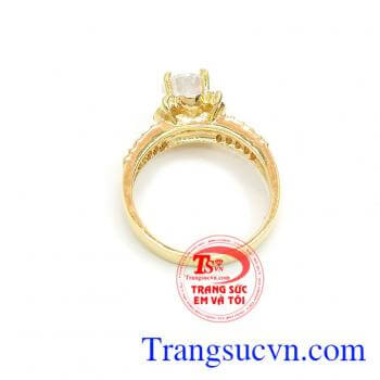 Nhẫn nữ đính đá sang trọng